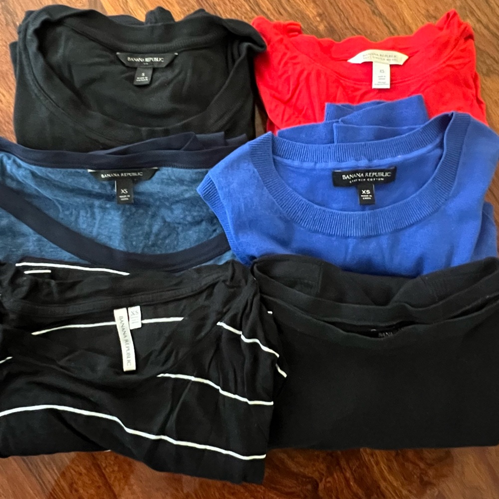 Lot of 6 Banana Republic Tops - Black (sz S x2), Red (sz XS), Blue (sz XS x2)